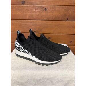 DKNY Alani slip-on signature platform sneakers Black/white Sz 9.5